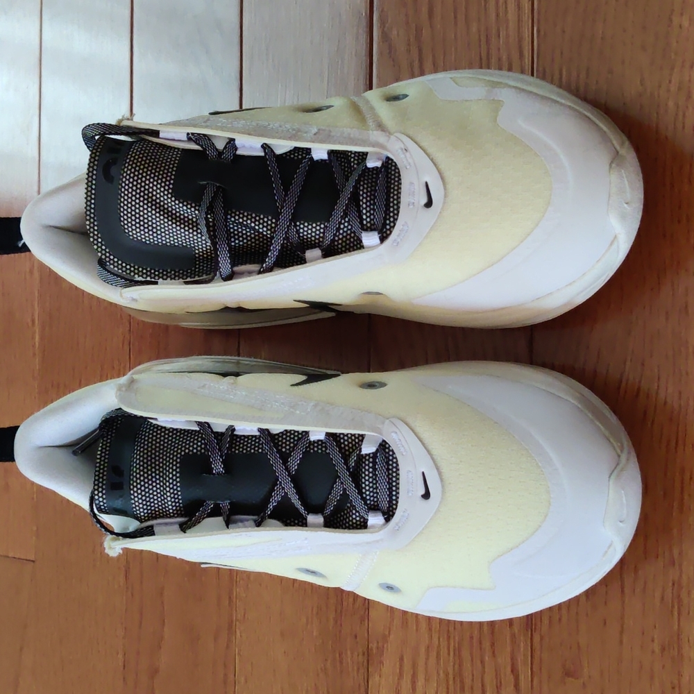 Women Nike sneakers - Picture 2 of 7
